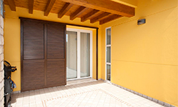 Serramento in pvc con persiana in pvc scorrevole